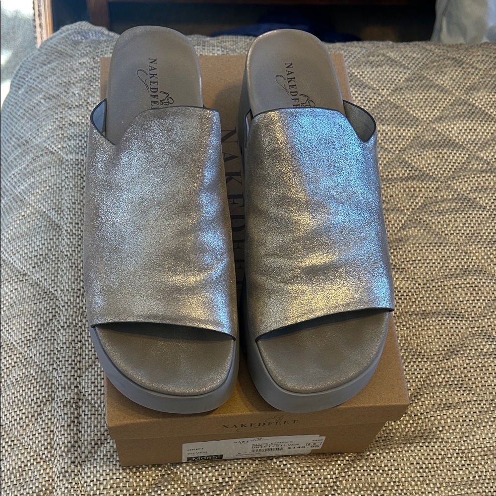 Women’s Naked Feet Drift silver 8.5